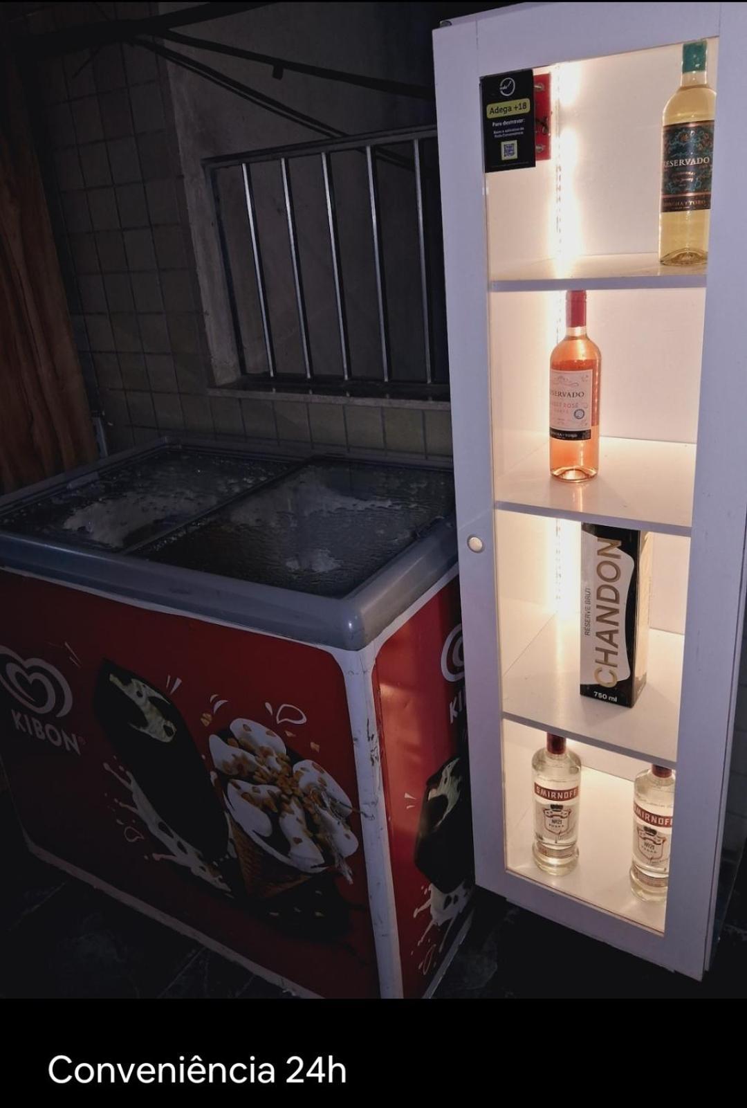 E Banheiro Privativos Na Barra *